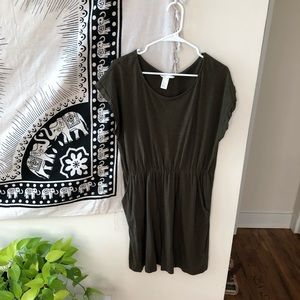 H&M basic dress with pockets